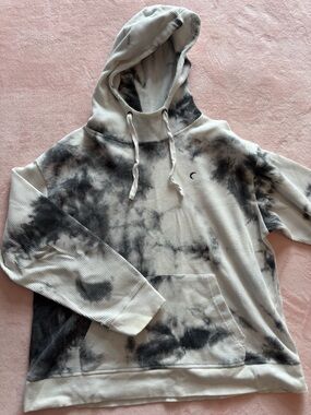 ZYIA Active Waffle Hoodie in Black and Cream